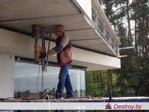 сверление отверстий в бетоне в Дестрой